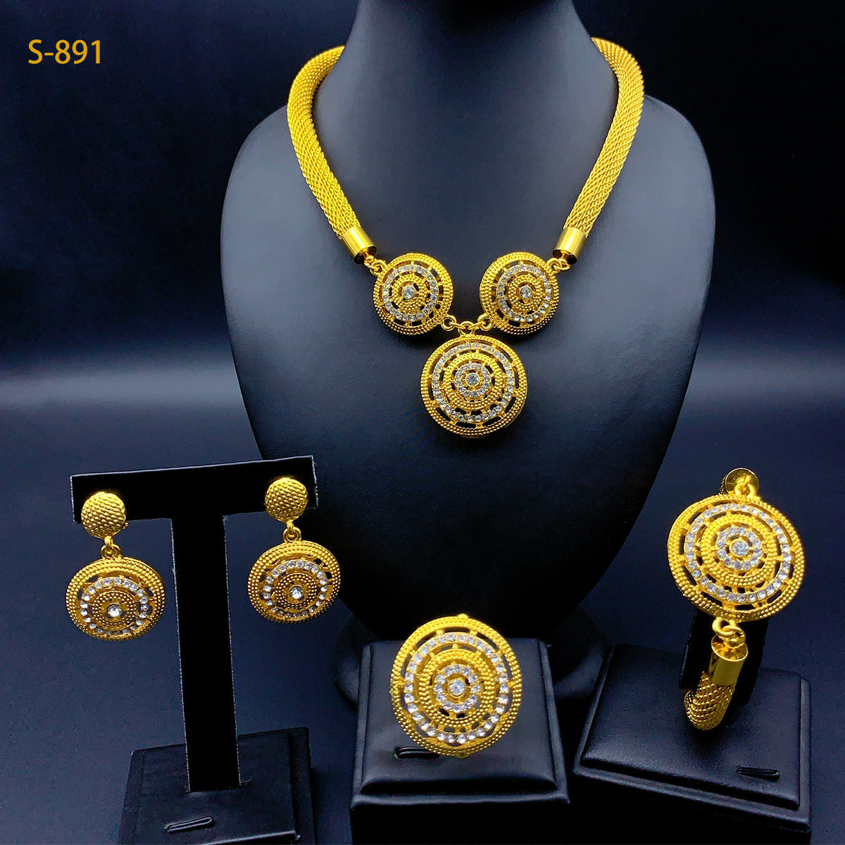 Classic  Elegant Jewelry Set