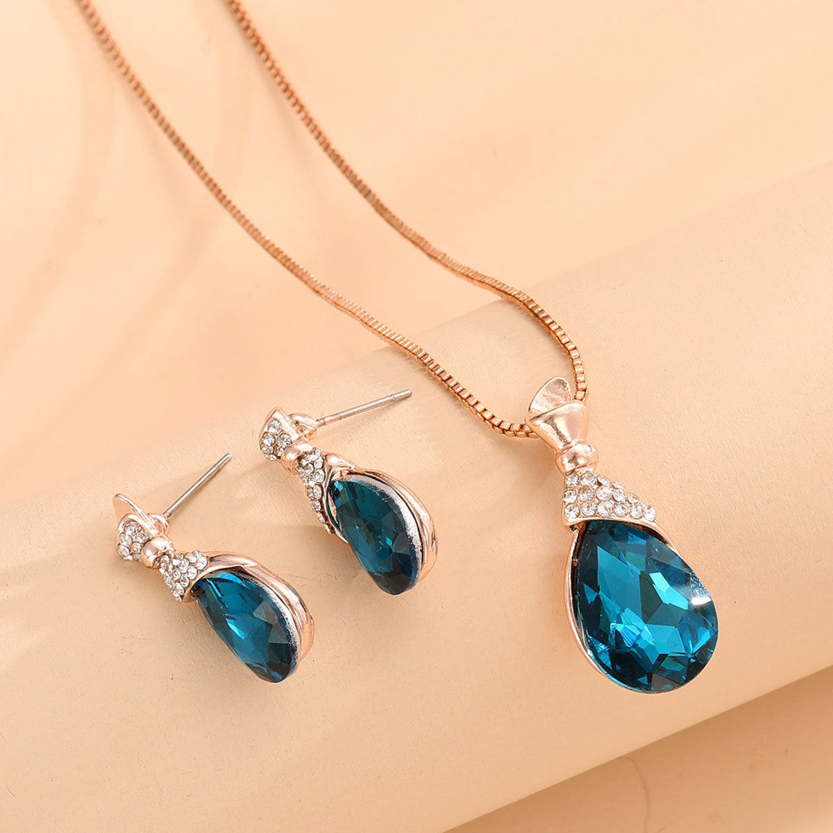 Elegant Pink Gem Necklace Jewelry Set