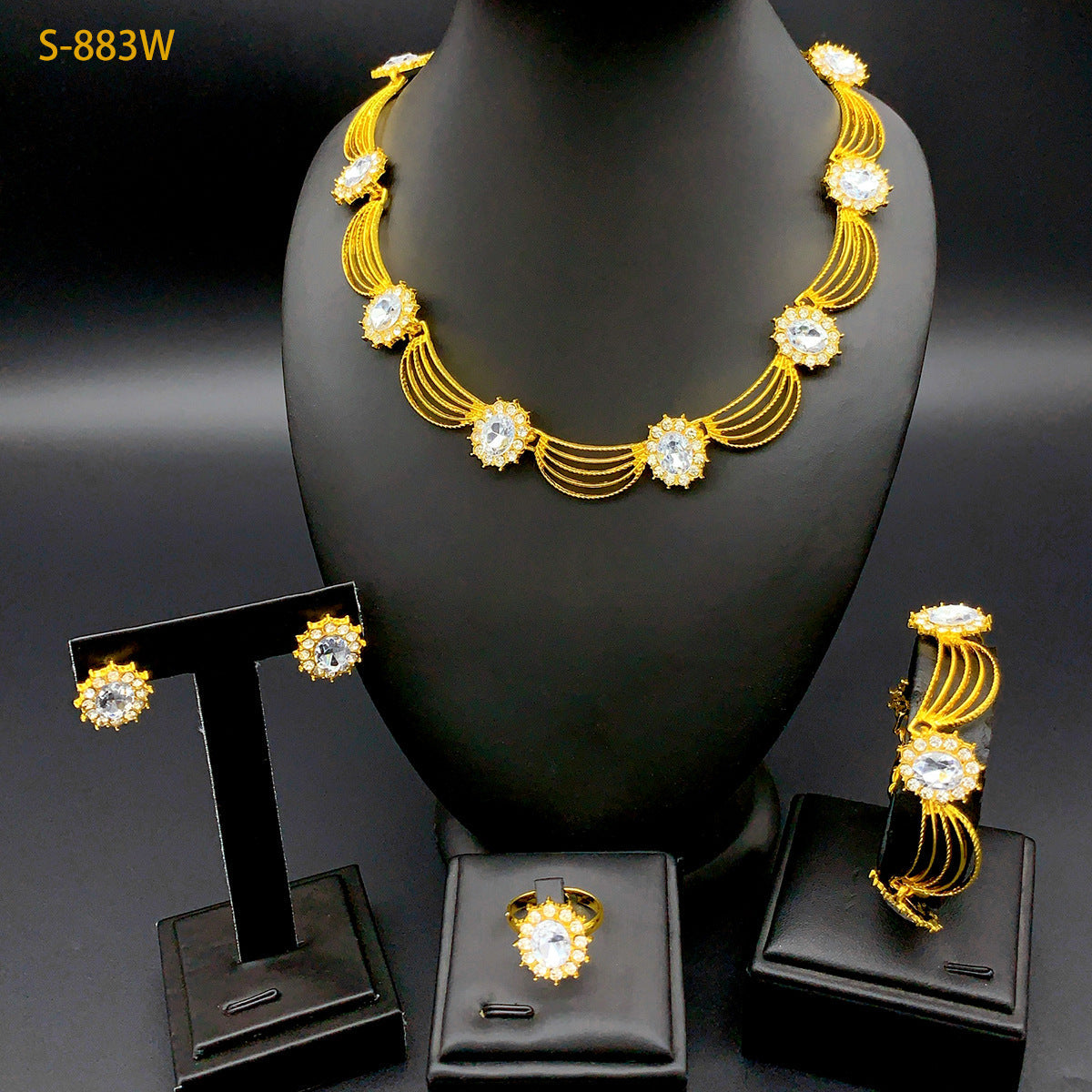Classic  Elegant Jewelry Set